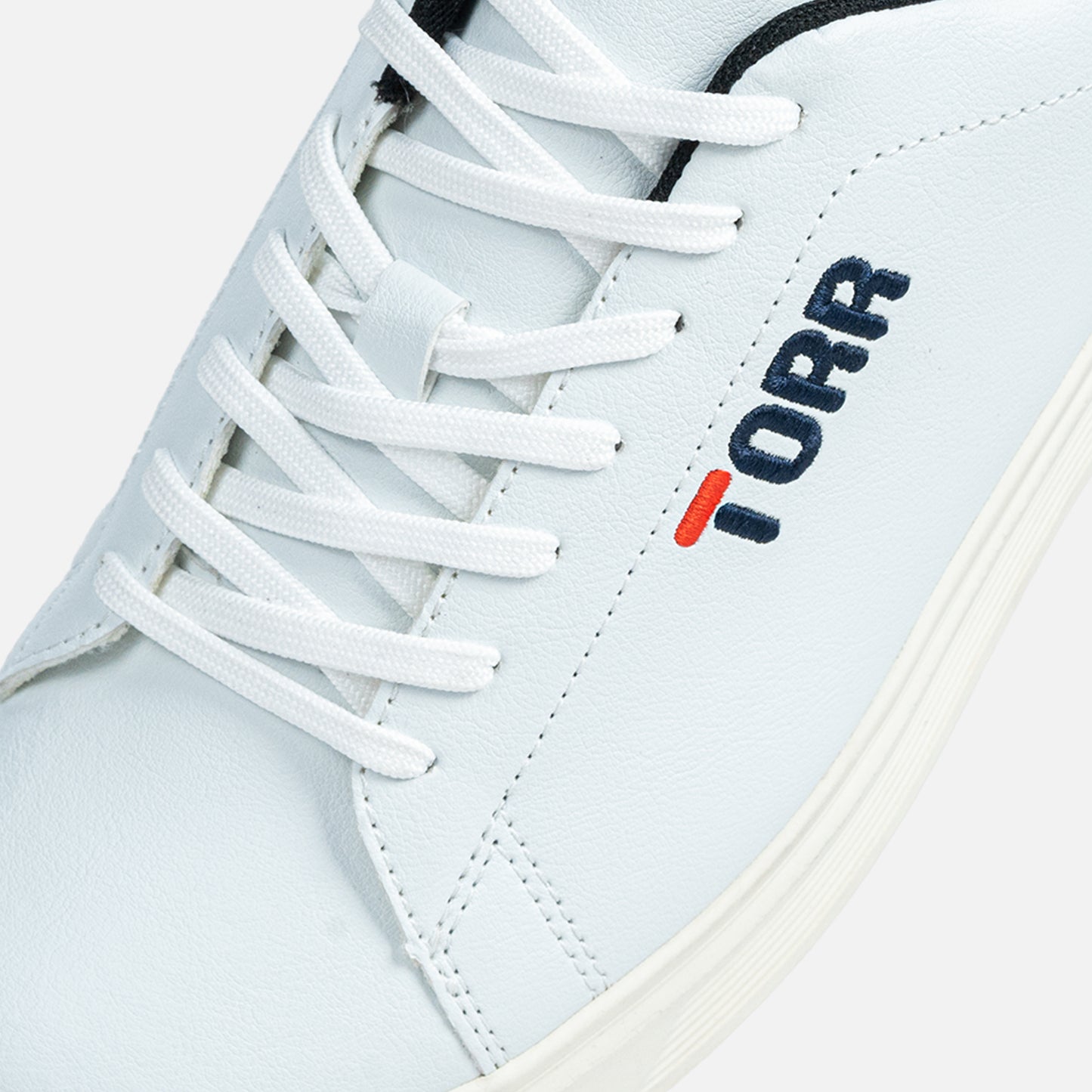 Torr Men’s Casual Shoe | White